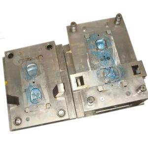 Plastic injection molds